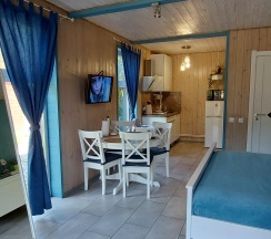 Двухместный просторный номер в Manzerok house