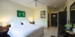 Патонг: Отель Lokal Phuket