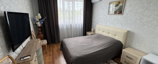 Номер стандарт с 1 двуспальной кроватью в Гольфстрим