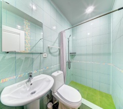 Комната стандарт с 2 односпальными кроватями с видом на террасу в Белая Лилия