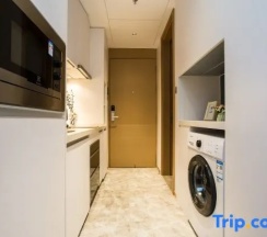 Двухместный номер Executive с балконом двуспальная кровать в Yidiandian Hotel Apartment (Shenzhen International Convention And Exhibition Center)