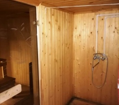 Семейный коттедж с балконом в Капитан