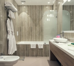 Двухместный люкс Wellness с красивым видом из окна двуспальная кровать в Wyndham Garden Astana