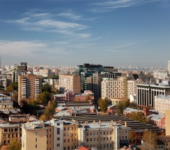 Стандартный номер с большой двуспальной кроватью на высоком этаже в Лесная Сафмар