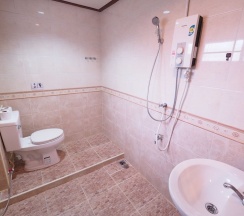 Вилла с 3 комнатами в Kamalar Palace Longstay house