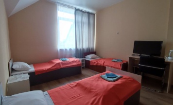 Кровать в общем номере (мужской номер) в Порт 55