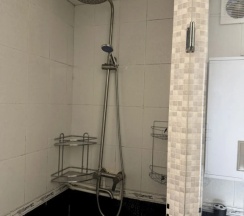 Апартаменты с 3 комнатами с красивым видом из окна в Как дома