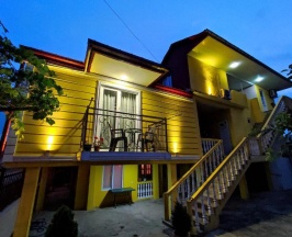 Семейный люкс в Kobuleti Guest House