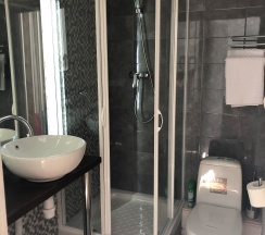 Трехместный номер в Rooms