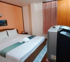 Двухместный номер Deluxe двуспальная кровать в Thepparat Lodge Krabi
