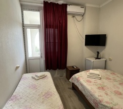 Трёхместный номер Standard с балконом и с видом на море в ДавЭль