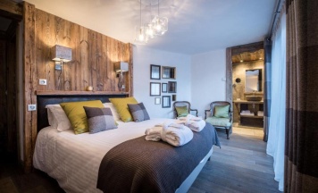 Двухместный номер Standard с балконом двуспальная кровать в Chalet L'Etagne