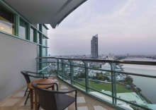 Люкс с 2 комнатами с видом на реку в Chatrium Hotel Riverside Bangkok