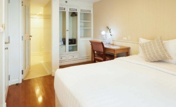 Двухместный люкс c 1 комнатой двуспальная кровать в Sabai Sathorn Service Apartment