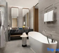 Четырёхместный люкс с видом на океан в voco Sanya Dadonghai By IHG