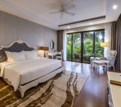 Вилла с 4 комнатами с видом на бассейн в Vinpearl Resort & Spa Nha Trang Bay