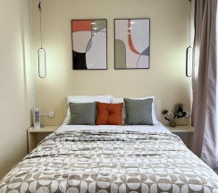 Номер эконом стандарт с 1 двуспальной кроватью в Дисней