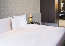 Двухместный полулюкс двуспальная кровать в Holiday Inn Bangkok Sukhumvit, an IHG Hotel