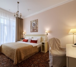 Делюкс с одной большой кроватью в Marco Polo Moscow