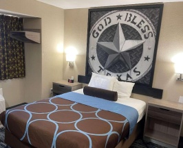 Двухместный номер двуспальная кровать в Super 8 by Wyndham San Antonio Downtown NE