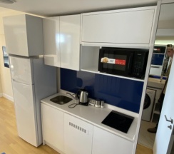 Трёхместный номер Deluxe с балконом и с видом на море в Апарт-отель MyGeorgia LLC Orbi City