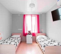 Номер стандарт семейный с 3 односпальными и 1 двуспальной кроватью в Алешкина мечта