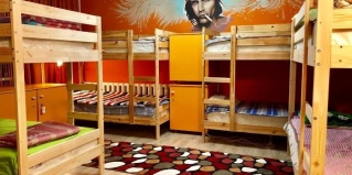 Алматы: Хостел Loco Hostel