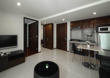 Четырёхместный номер Standard в Silom Lofts Hotel