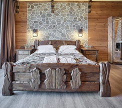 Двухместный 27 люкс с балконом и с видом на море двуспальная кровать в Exclusive Hotel&Apartments