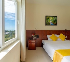 Двухместный номер Superior с видом на город двуспальная кровать в KLC Holidays Phu Quoc Hotel
