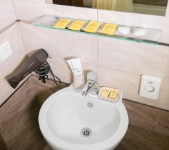 Номер улучшенный №202 в Hotel central