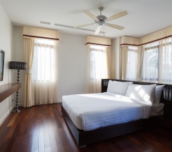 Вилла рядом с пляжем в Amatapura Beach Villa 12