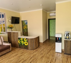 Номер на троих (1 двухспальн. кров. + 1 односп. +2 доп. места) в Подсолнух