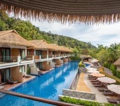 Номер Deluxe с видом на бассейн в Tup Kaek Sunset Beach Resort