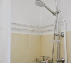 Место в женском четырехместном номере в Ваш миниотель