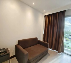 Двухместный номер Deluxe с балконом (двуспальная кровать) в Patong Bay Residence