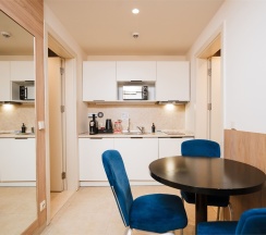 Люкс "Джуниор" (Апартамент с 2 спальнями) в Кортъярд Марриотт Сочи Красная Поляна