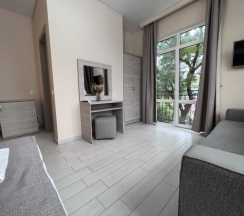 Luxe с балконом в Moon