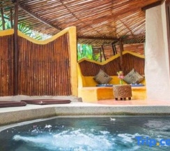 Трёхместная вилла beachfront в B52 Beach Resort