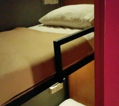 Двухместный номер Standard двухъярусная кровать в 2230 Hostel