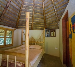Бунгало c 1 комнатой в Roots Retreat and Camping Resort