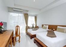 Номер Deluxe в Sea Star Patong Hotel