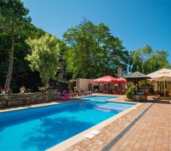 5-местный "Коттедж" двухуровневый в Манэ