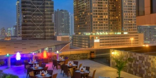 Dubai: Отель Two Seasons