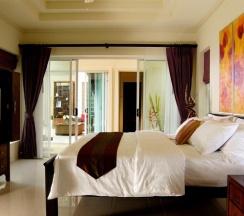 Трёхместная вилла в Karon Beach Walk Villa