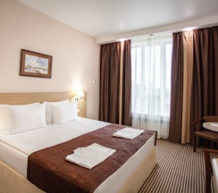 Двухместный с двуспальной кроватью в Bishotel