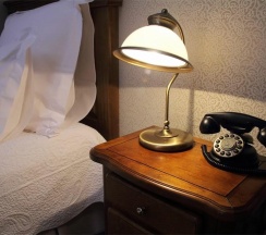 Номер стандарт с 1 двуспальной кроватью в Барский флигель