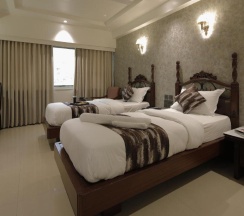 Двухместный номер Deluxe двуспальная кровать в Hotel Ariana Residency