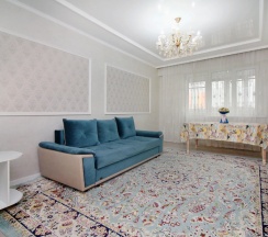 Двухместные апартаменты Comfort с 3 комнатами с балконом двуспальная кровать в Квартирное бюро