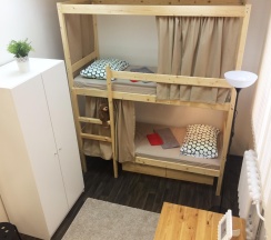 Кровать в 4-местном общем номере в Плюшевый Мишка